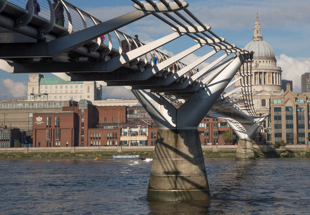 20141118 1DX 0063 Millennium Bridge.JPG