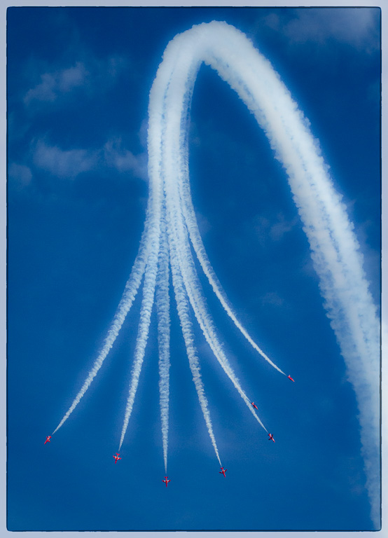 Red Arrows.jpg