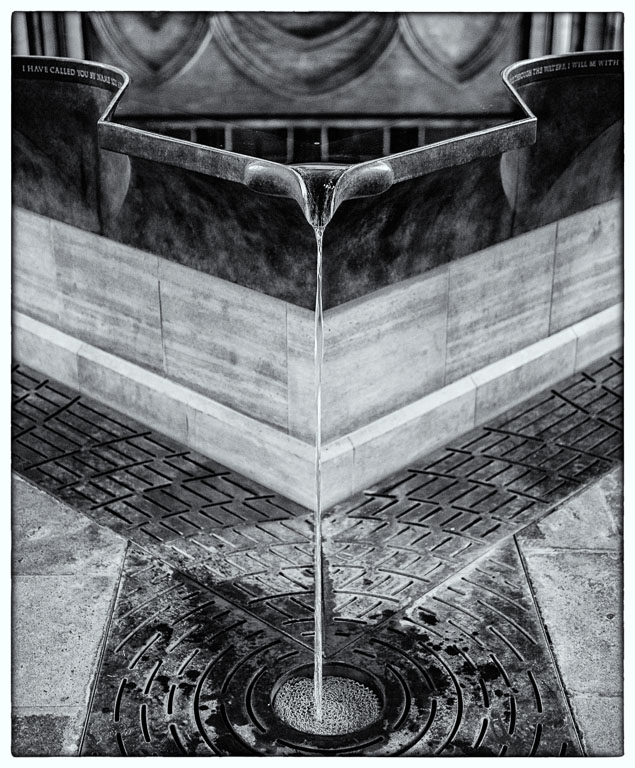 Salisbury Cathedral Font.jpg