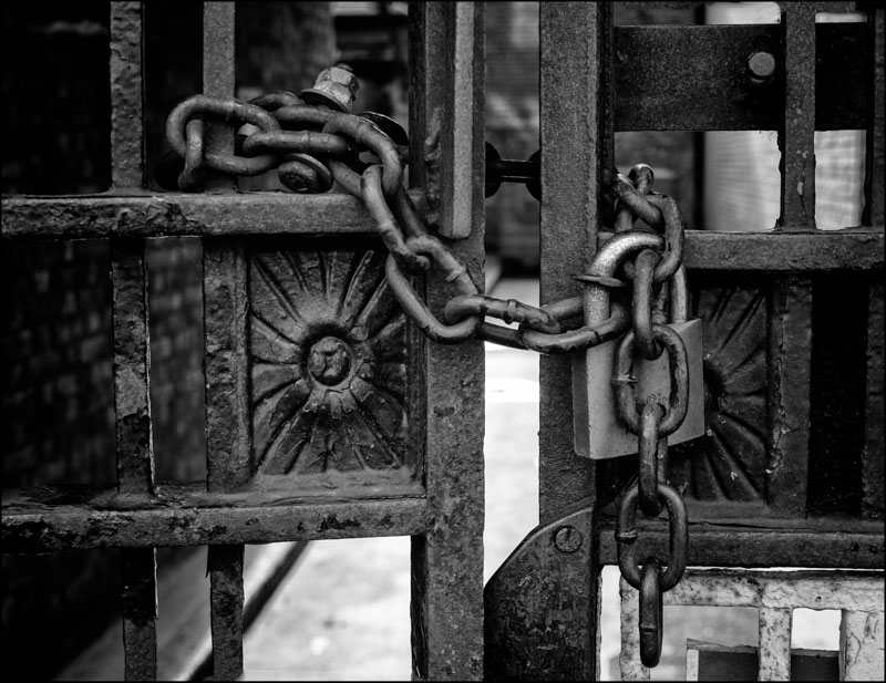 Gate and Padlock.jpg