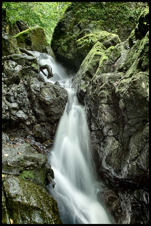 Henrhyd Falls.jpg